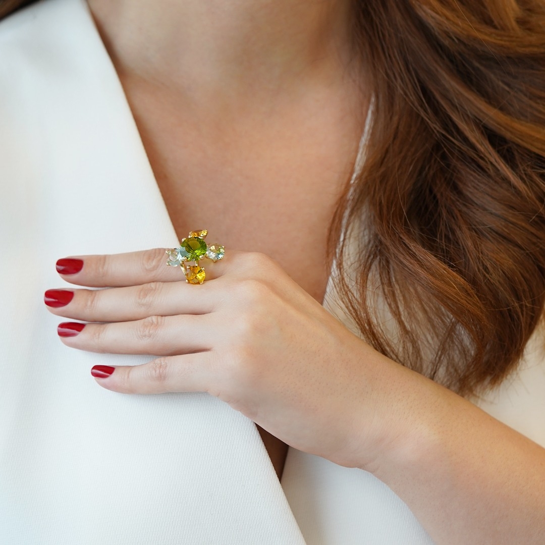 inel din aur galben de 14K cu pietre colorate  1